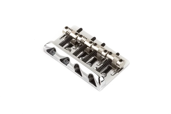 Fender HiMass Vintage Bass Bridge Assembly, Chrome — Am. Standard Bass Bridge Assembly (2007-Present), Chrome · Ponti e componenti · R&D Sound Lugano