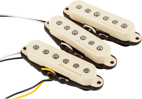 Fender Vintage Noiseless Strat Pickup Set — Vintage Noiseless Strat Pickups, (3), Aged White · Pickup e preamp · R&D Sound Lugano